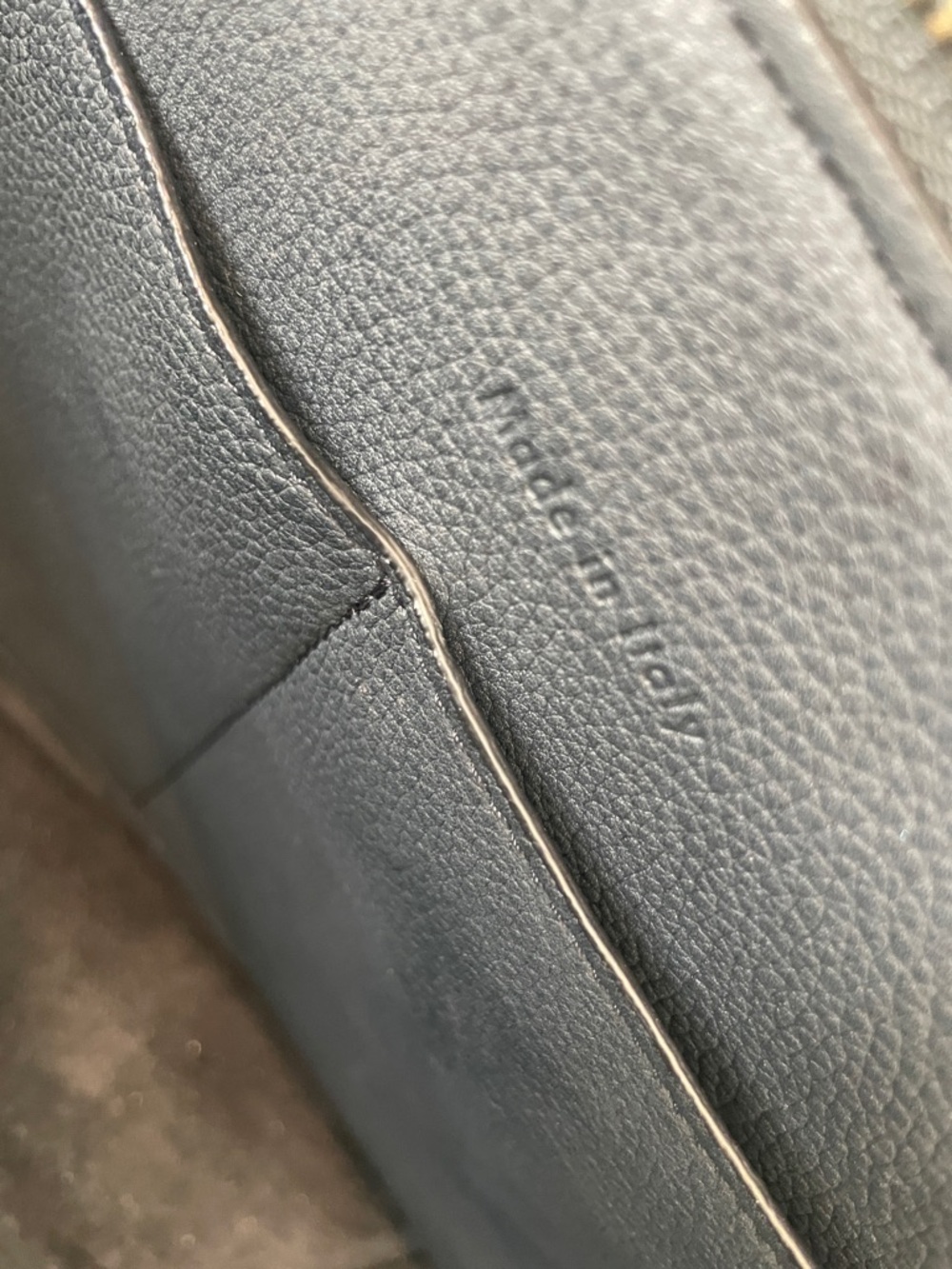 Celine Trifold Textured Leather Bag with Gold Logo - Picture 6 of 9